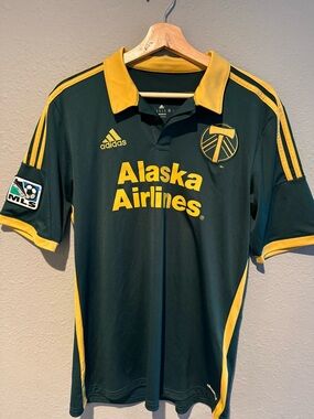 Adidas Portland Timbers 2014 third kit jersey - size M - great condition